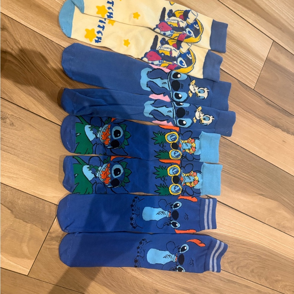 LILO socks -4 pairs
Woman’s - 5-8